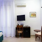 Marinella فندق مبيت وإفطار